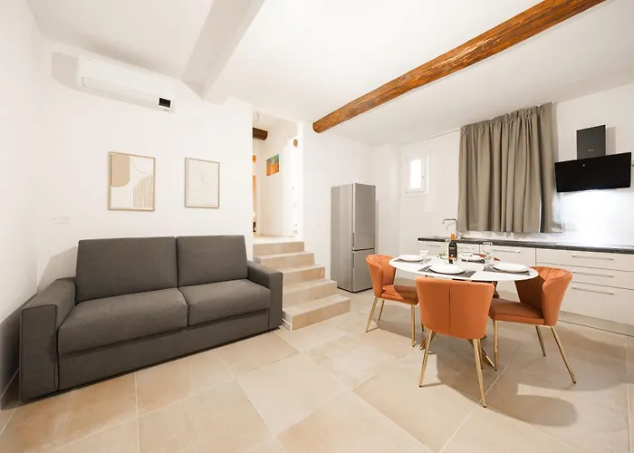 Albana Apartment, Center شقة بولونيا