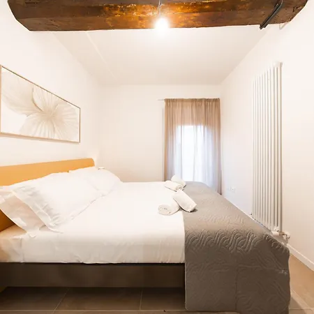 Albana Apartment, Center Daire *