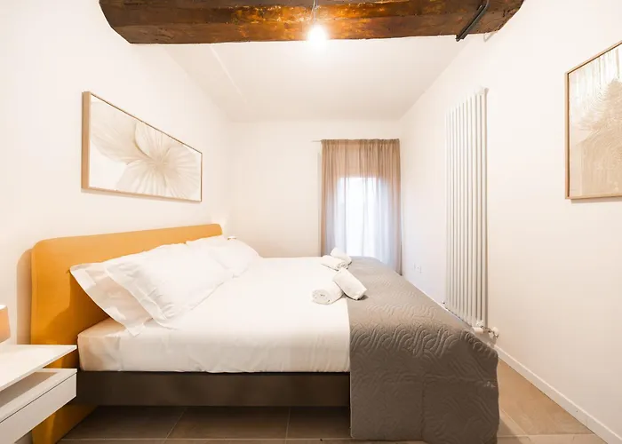 Albana Apartment, Center Apartman *