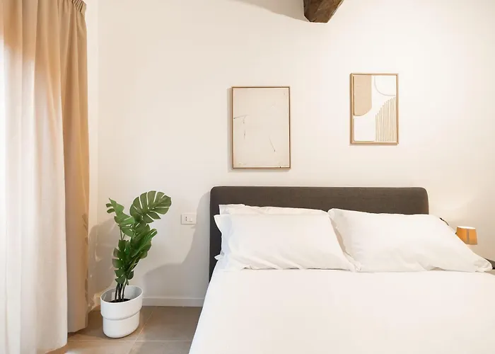 Albana Apartment, Center 公寓 *